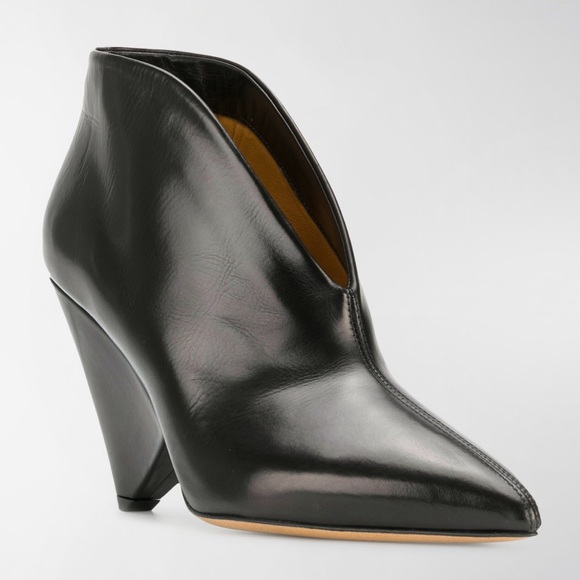 ISABEL MARANT Adenn
Leather Boots
Size: 10 | FR 41 - Picture 6 of 14